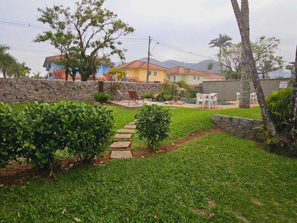 Casa Com Piscina Em Frente A Grande