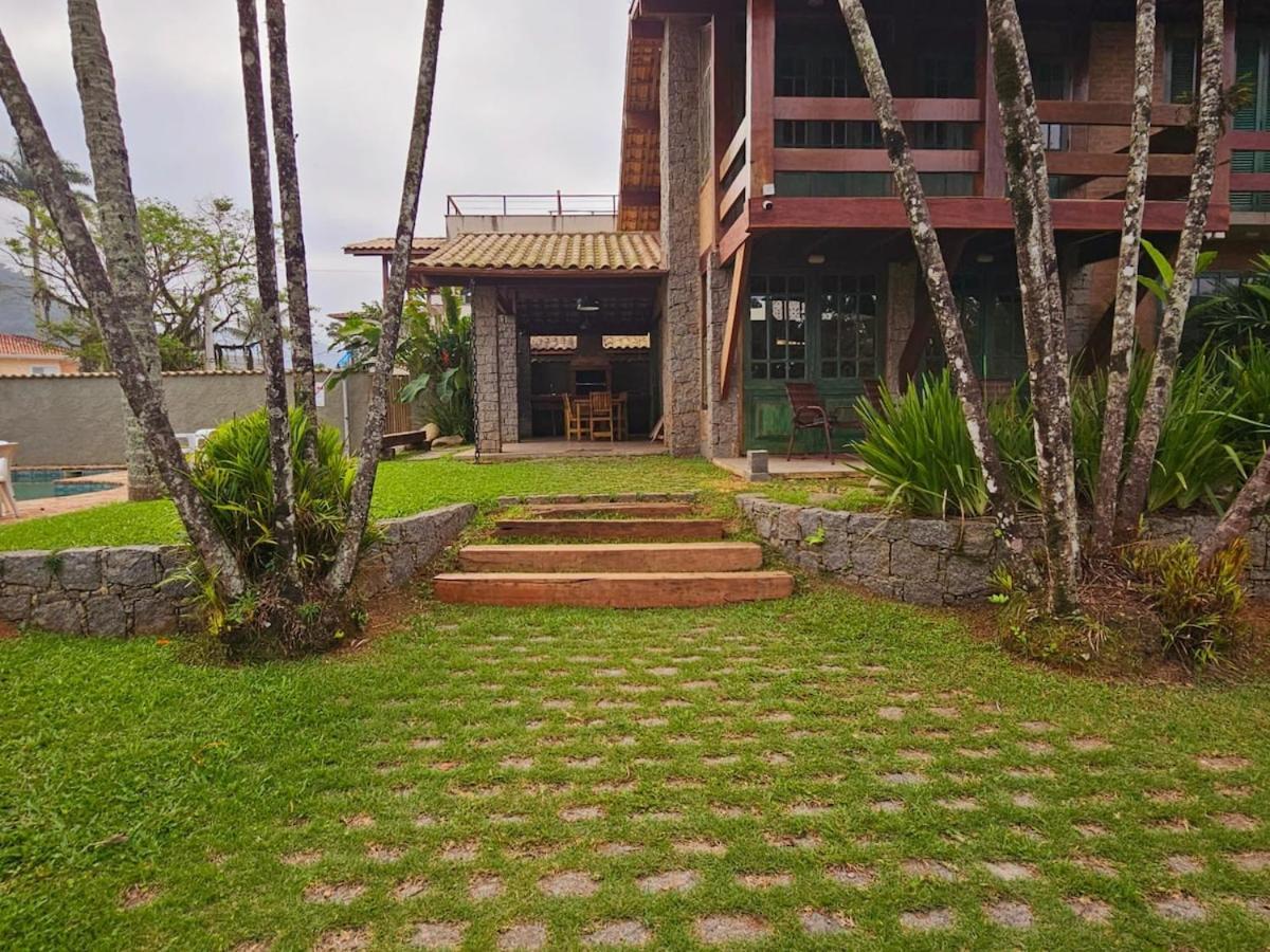 Casa Com Piscina Em Frente A Grande Casa de férias